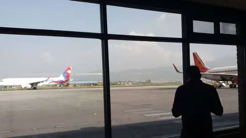 Una imagen del aeropuerto de Katmandú, capital de Nepal. (EL CORREO)