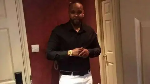 Una imagen del turista británico.(Facebook / Farah Hashi)