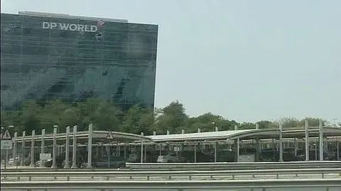 La sede de DP World en la carretera E11 de Dubai. (EL CORREO)