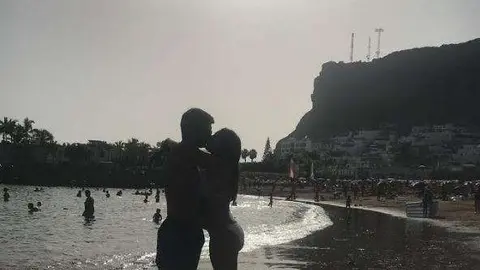 Una pareja enamorado en España. (EL CORREO)