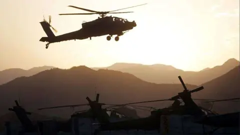 Helicópteros Black Hawk.