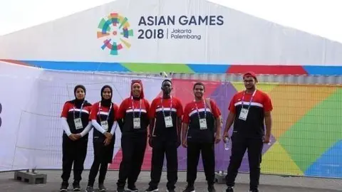 Atletas emiratíes en Jakarta.