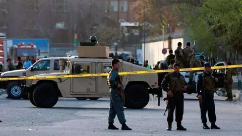 Calle acordonada en Kabul.