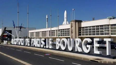  Aeropuerto de París-Le Bourget