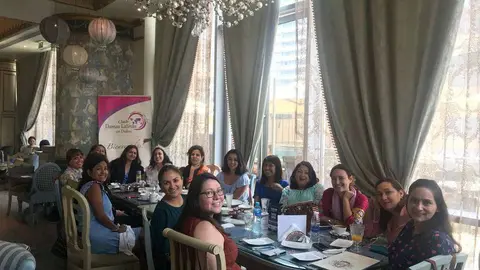 Asistentes al café del Club Damas Latinas de Dubai del mes de septiembre. (Cedida)