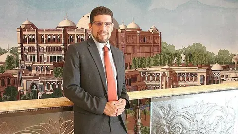 Felipe Carazo en el hotel Emirates Palace de Abu Dhabi. (EL CORREO)