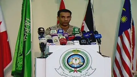 El portavoz de la coalición liderada por Arabia Saudita, Turki Al Malki,