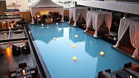 Espectacular 'Balcón Terraza' del hotel Southern Sun de Abu Dhabi. (Cedida)