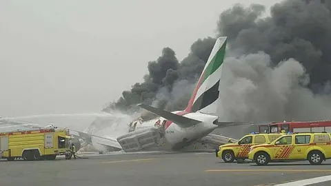 El vuelo EK521 de Emirates sufri&oacute; un accidente el 3 de agosto de 2016 en el aeropuerto de Dubai.