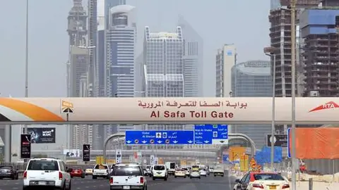 Un peaje en Sheikh Zayed Road de Dubai.
