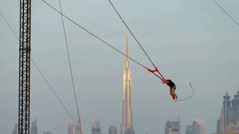 El nuevo XDubai Slingshot comenzará a funcionar este viernes en Kite Beach. (XDubai)