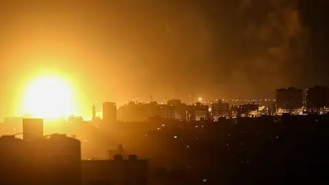 Bombardeos israelíes en la Franja de Gaza. (dw.com)