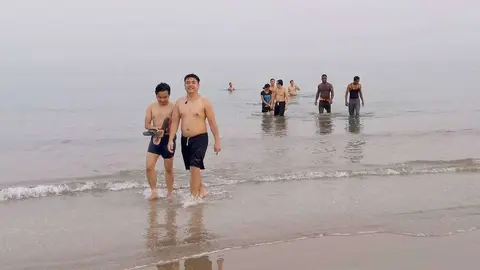 Ambiente en la playa pública de Ras Al Khaimah . (EL CORREO)