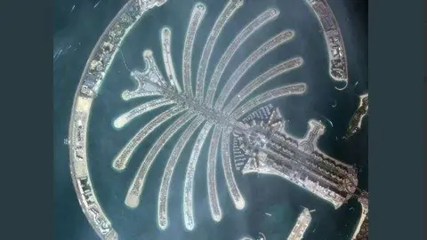 Dubai Media Office presentó esta imagen como la primera tomada por el satélite Khalifa.