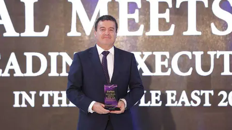 Jesús Sancho durante la entrega del reconocimiento en Dubai. (Cedida)