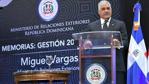 El ministro de Exteriores dominicano, Miguel Vargas, durante una intervención. (www.elcaribe.com.do)