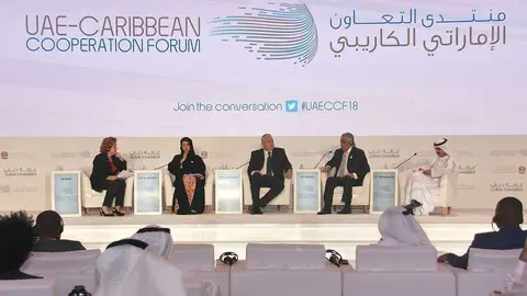 Panel inaugural del I Foro de Cooperación EAU-Caribe, en el que intervieron Miguel Vargas -segundo por la derecha-, Sultán Ahmad Bin Sulayen -primero por la derecha- y Reem bint Ibrahim Al Hashimy -segunda por la izquierda-. (EL CORREO)