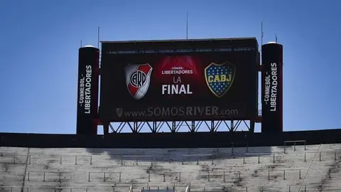El Estadio Monumental, hogar de River Plate, antes de la final contra Boca Juniors. (EFE)