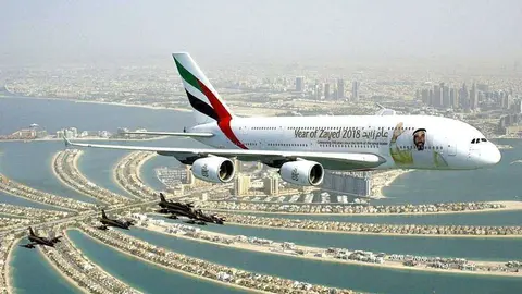 Los aviones, sobre La Palmera de Dubai. (@DXBMediaOffice)
