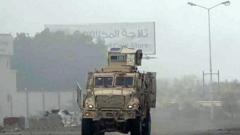 Un vehículo blindado en Hodeidah.
