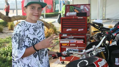  El colombiano Edison Julián González, de tan sólo 13 años, es el competidos más joven de la Stunt Master Cup de Dubai . (EL CORREO)