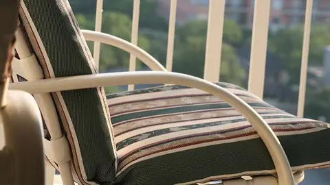 La niña cayó desde un piso 19 tras subirse a un mueble.