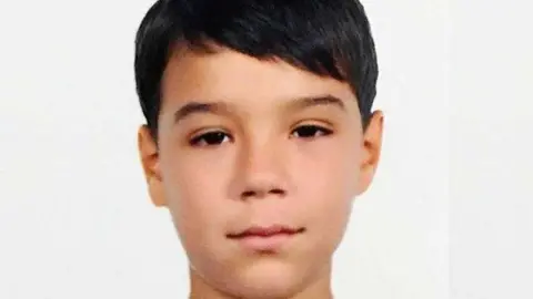 Azan, el niño asesinado en Abu Dhabi.