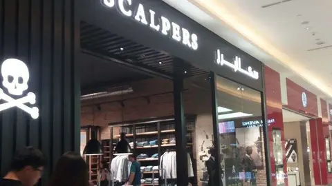 Una imagen de tiendas en Dubai Mall. (EL CORREO)