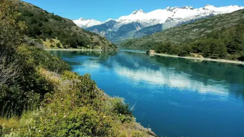 Desembocadura en el Pac&iacute;fico del Lago General Carrera. (EL CORREO)