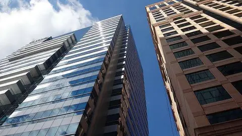 Dos edificios en Abu Dhabi. (Adbulla Al Muhairi, Flickr)