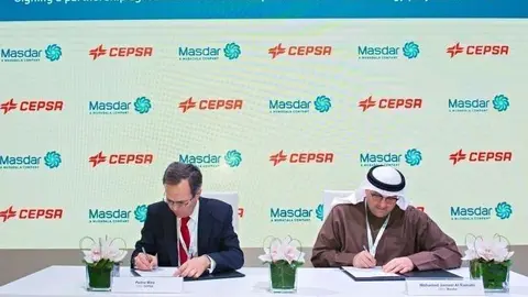 Pedro Miró, Ceo de Cepsa durante la firma de colaboración con Masdar.