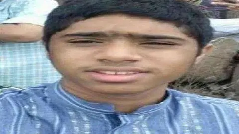 La familia distribuyó esta imagen del menor desaparecido.