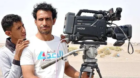 Ziad Al-Sharabi, camarógrafo de Abu Dhabi TV muerto en Yemen en un ataque hutí. (@JALHARBISKY)