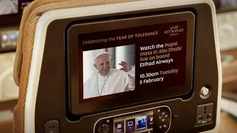 Los aviones de Etihad emiten la misa papal en directo.
