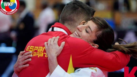 Sandra Sánchez tras conseguir el oro en Dubai.