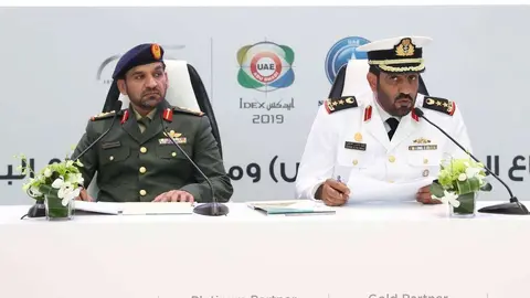 El general Mohammed Al-Hassani, portavoz oficial de IDEX 2019 y el coronel Fahad Nasser Saif Al Thehli, portavoz oficial de NAVDEX.