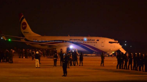 En la imagen de AFP, el avión secuestrado.