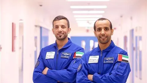Hazzaa Al Mansoori y Sultan Al Neyadi, los dos primeros astronautas emiratíes