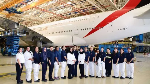 Emirates ha felicitado a las mujeres de su equipo con esta imagen y un vídeo. (@emirates) 