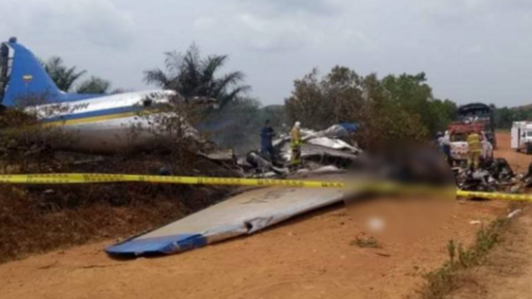 Una imagen de Twitter del avión siniestrado.