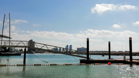Una imagen de la playa de Khalidiya en Abu Dhabi. (EL CORREO)