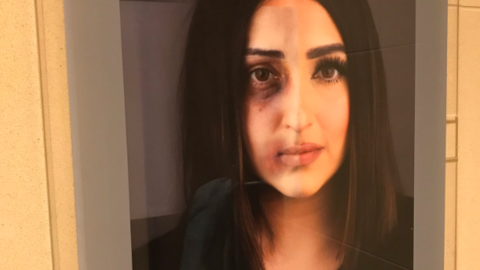 Campaña contra la violencia de género en EAU.