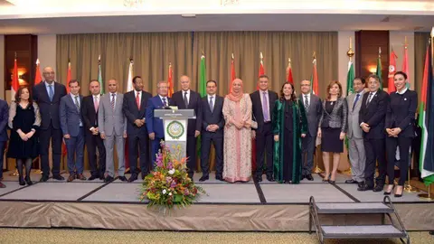 Foto de familia de la Liga Árabe en Madrid.