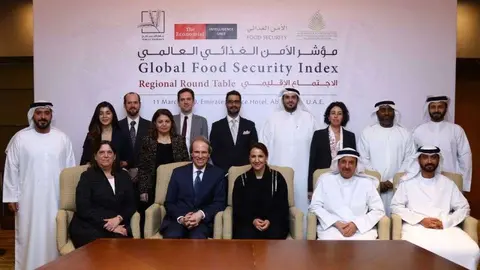 Reunión sobre seguridad alimentaria en Emiratos.