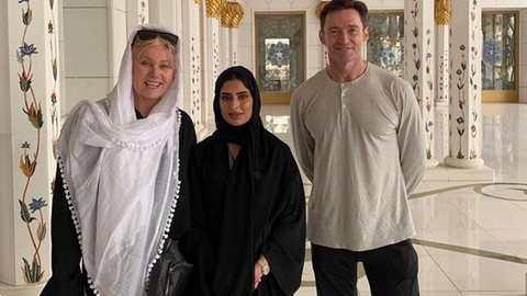 El actor Huhg Jackman en la Gran Mezquita Zayed.