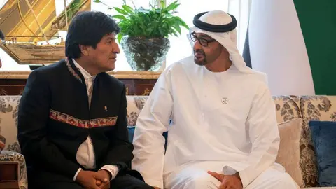 El presidente de Bolivia junto al príncipe heredero de Abu Dhabi.