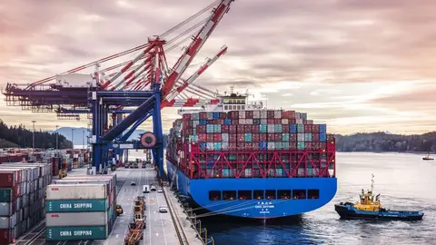 Carga de un barco. (Dp World)