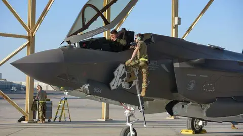 Un F-35A Lightning II en la base de Al Dhafra en Abu Dhabi.
