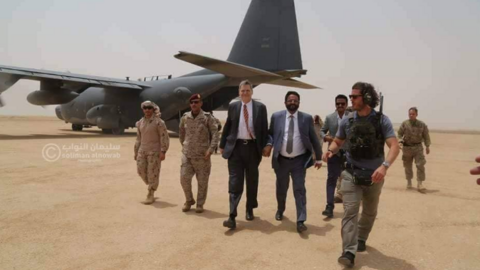 El embajador de EEUU en Yemen en una de sus visitas a Adén.