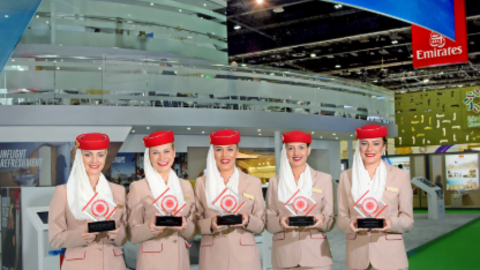 Azafatas de la línea aérea Emirates.